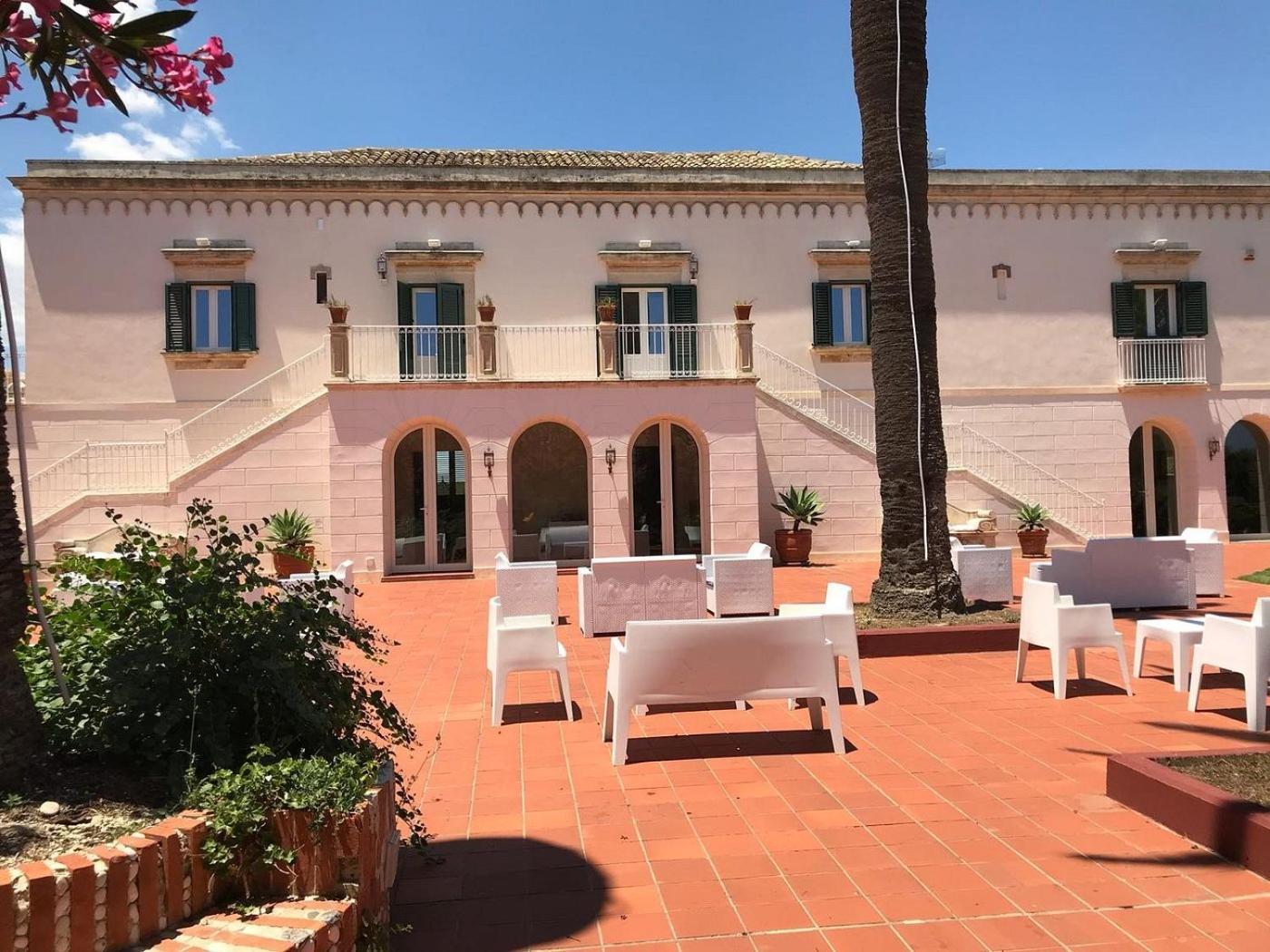 Isola Charm B&B - A Historic Villa Near Punta Del Pero Beach Syracuse Bagian luar foto