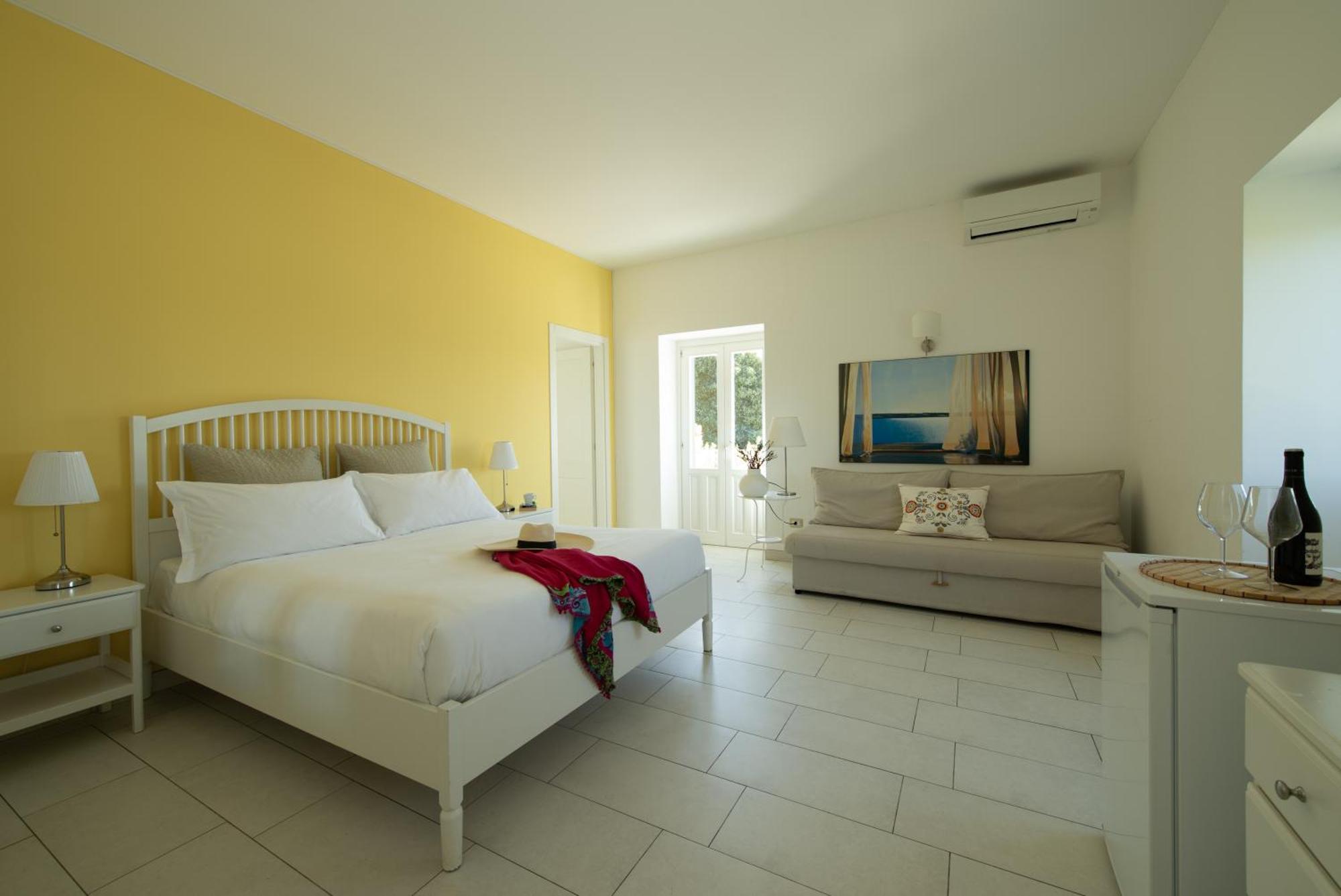Isola Charm B&B - A Historic Villa Near Punta Del Pero Beach Syracuse Bagian luar foto