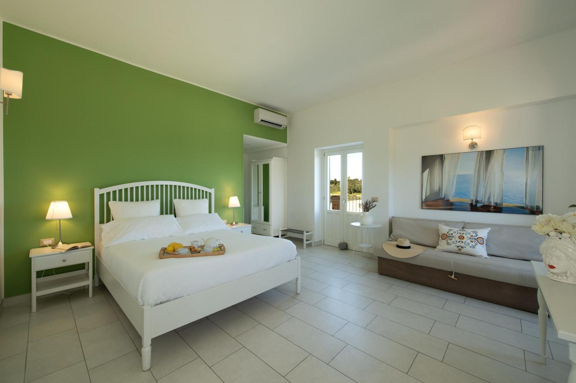 Isola Charm B&B - A Historic Villa Near Punta Del Pero Beach Syracuse Bagian luar foto