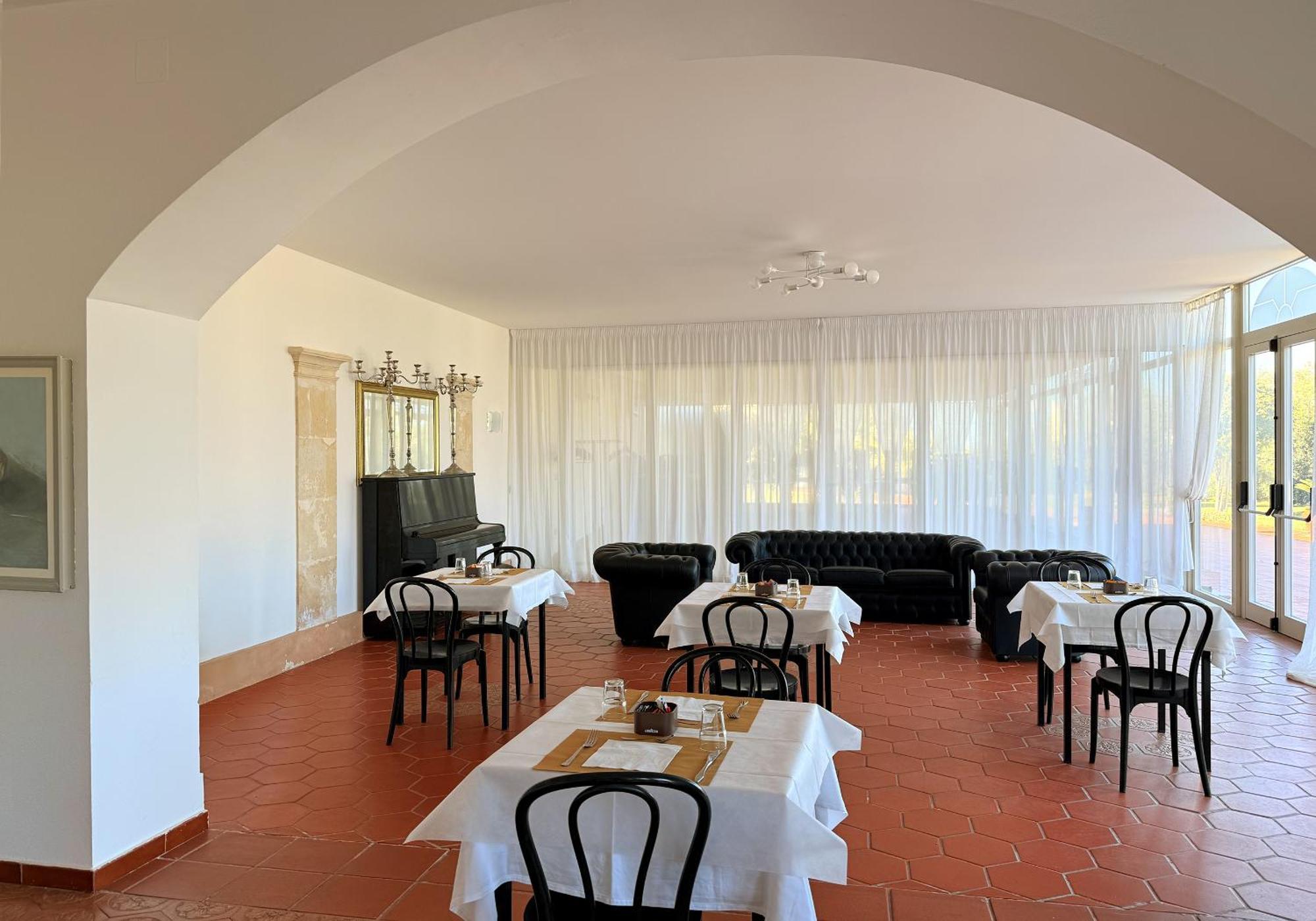 Isola Charm B&B - A Historic Villa Near Punta Del Pero Beach Syracuse Bagian luar foto