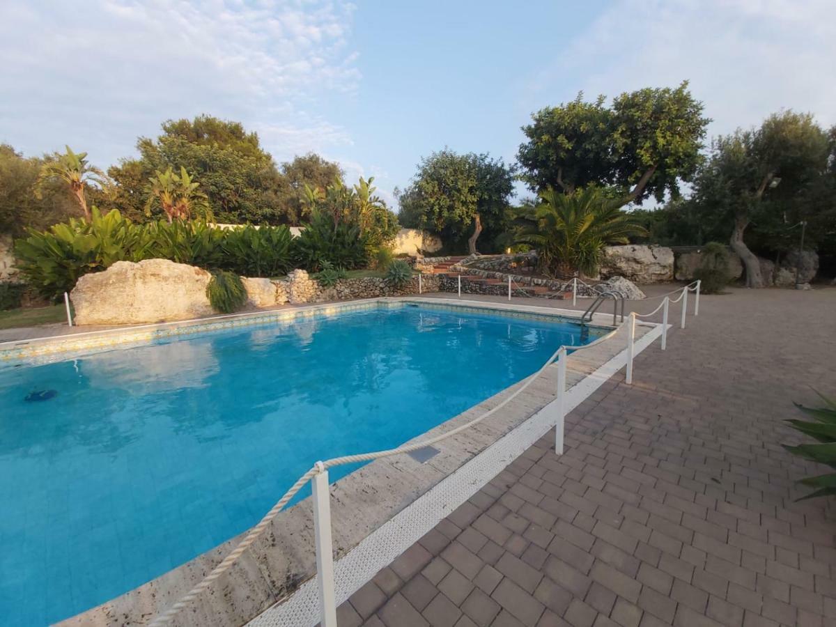Isola Charm B&B - A Historic Villa Near Punta Del Pero Beach Syracuse Bagian luar foto